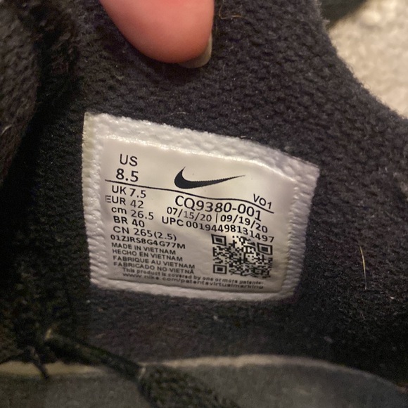 LeBron Basketball Shoes - Picture 6 of 6